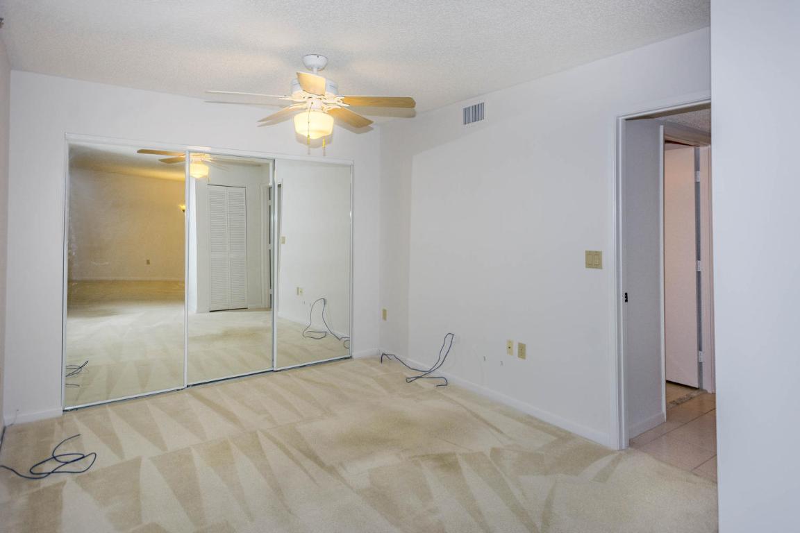 HUNTINGTON POINTE - Residential Lease