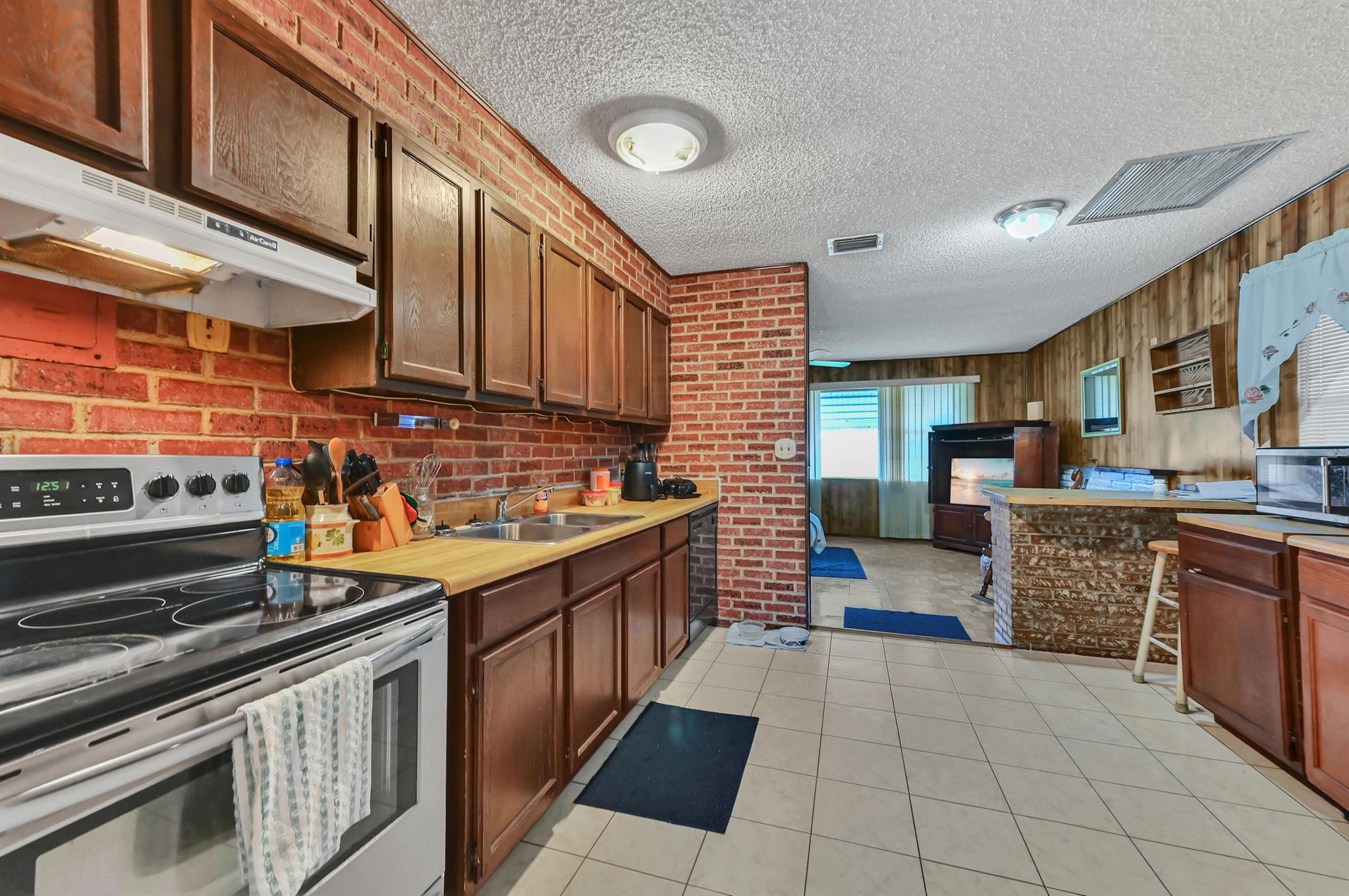 GOLFVIEW HEIGHTS - Residential