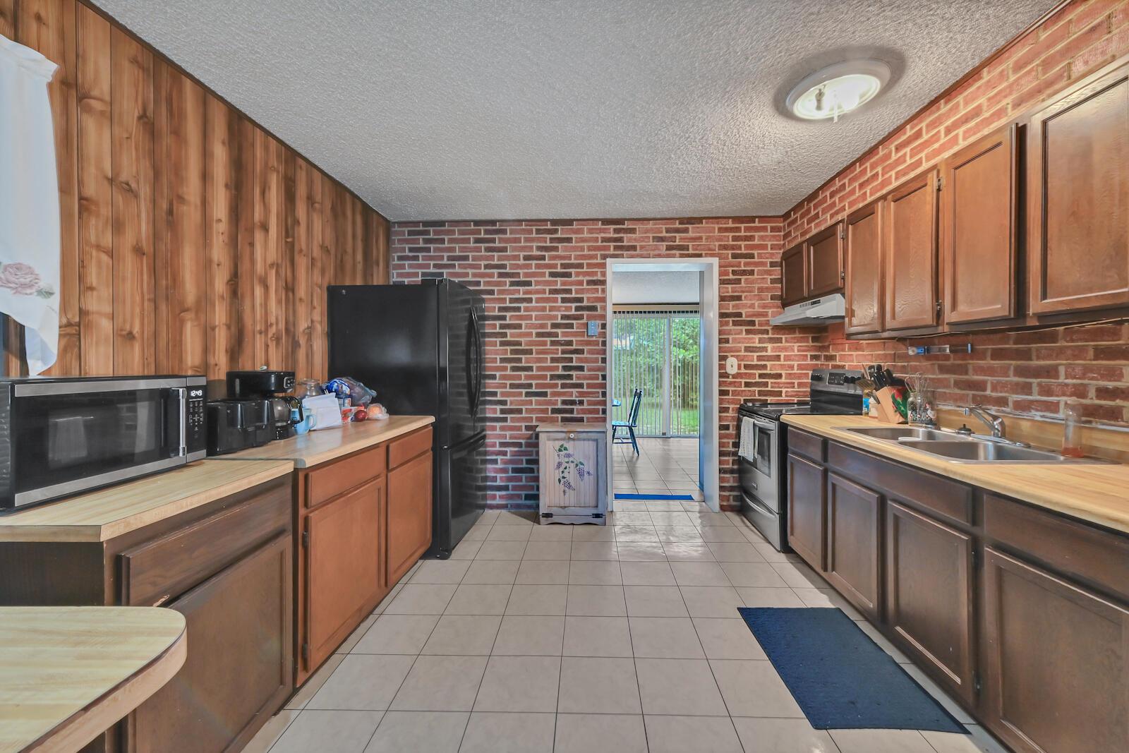 GOLFVIEW HEIGHTS - Residential