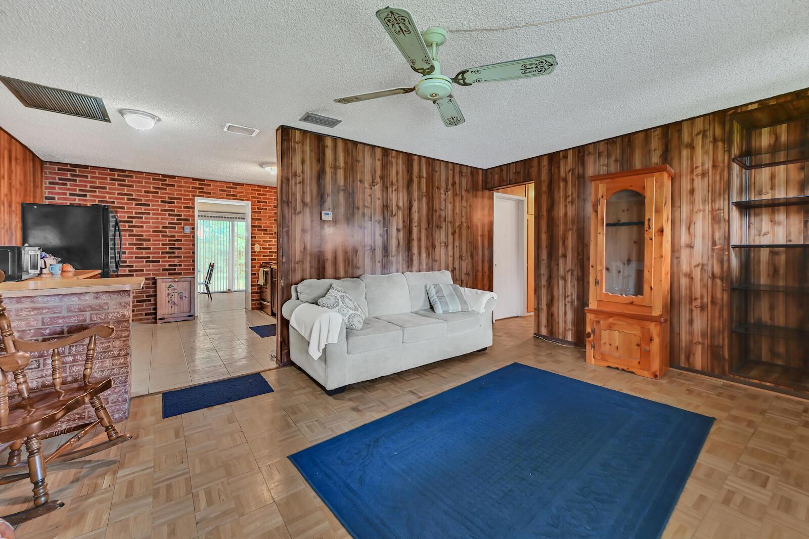 GOLFVIEW HEIGHTS - Residential