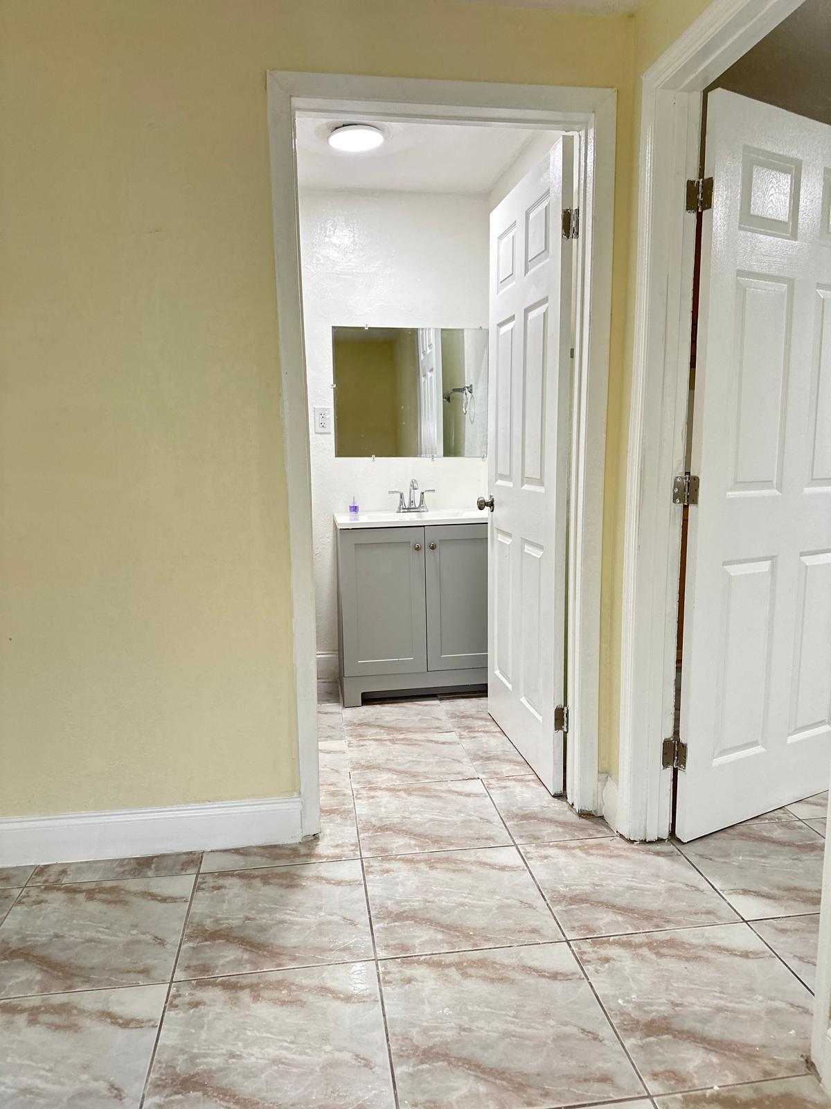 BOYNTON HILLS - Residential