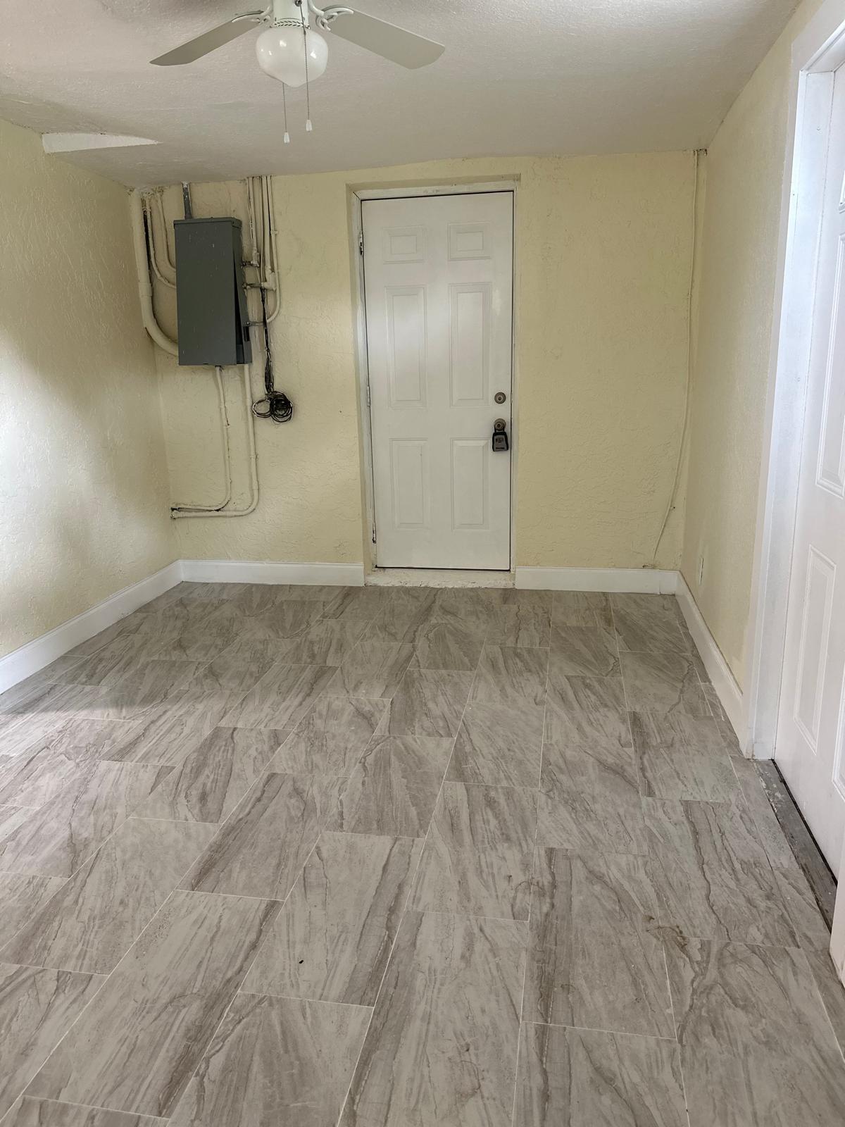 BOYNTON HILLS - Residential