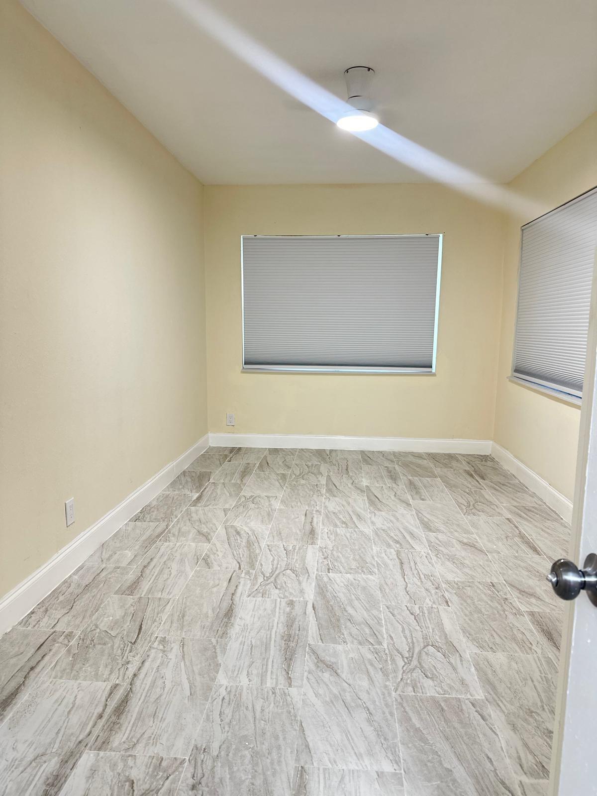BOYNTON HILLS - Residential