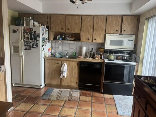 Photo of 643 Kensington Place #643, Wilton Manors, FL 33305 (MLS # B26078233)
