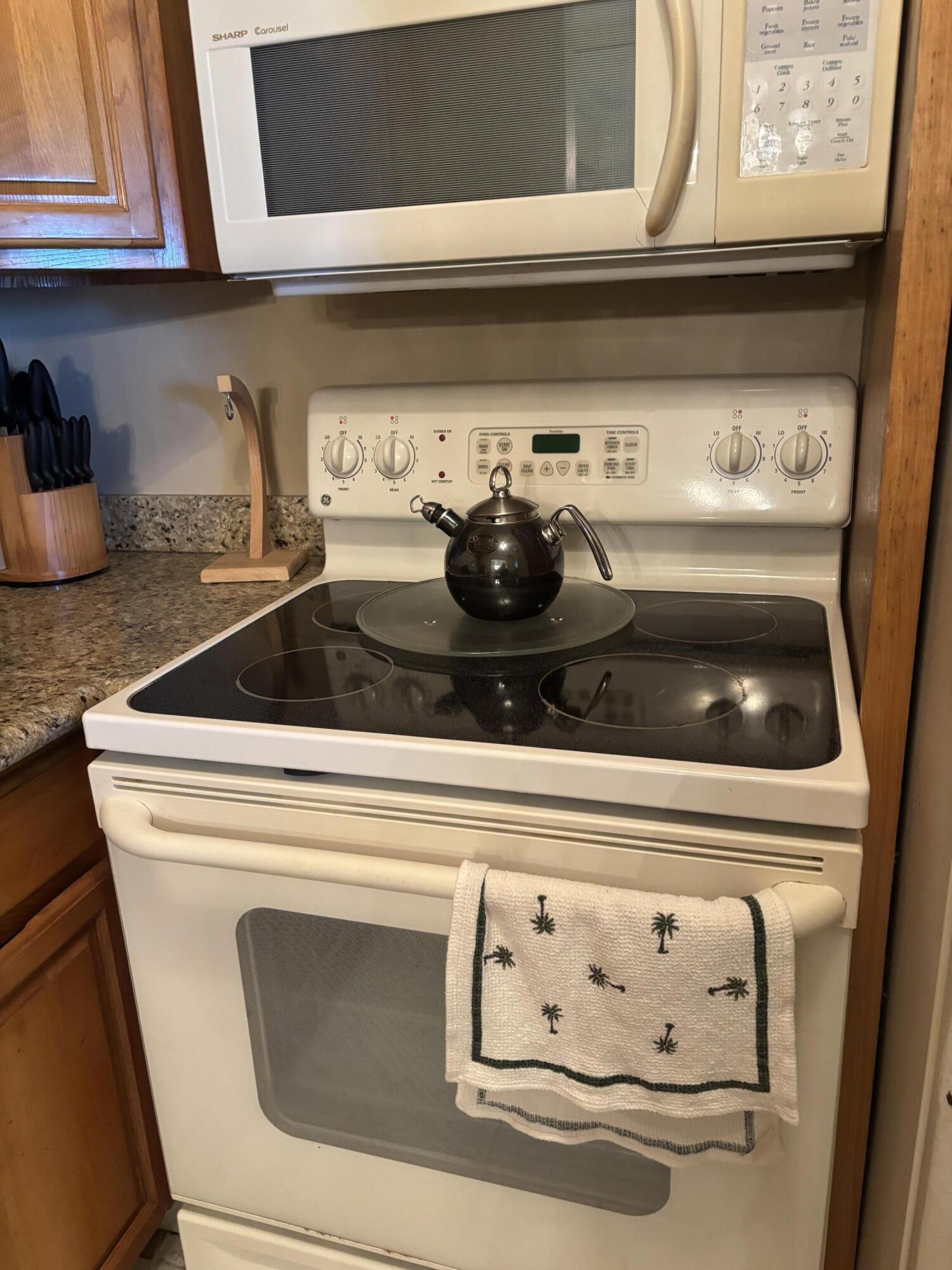 STERLING VILLAGE 170 CONDO - Residential