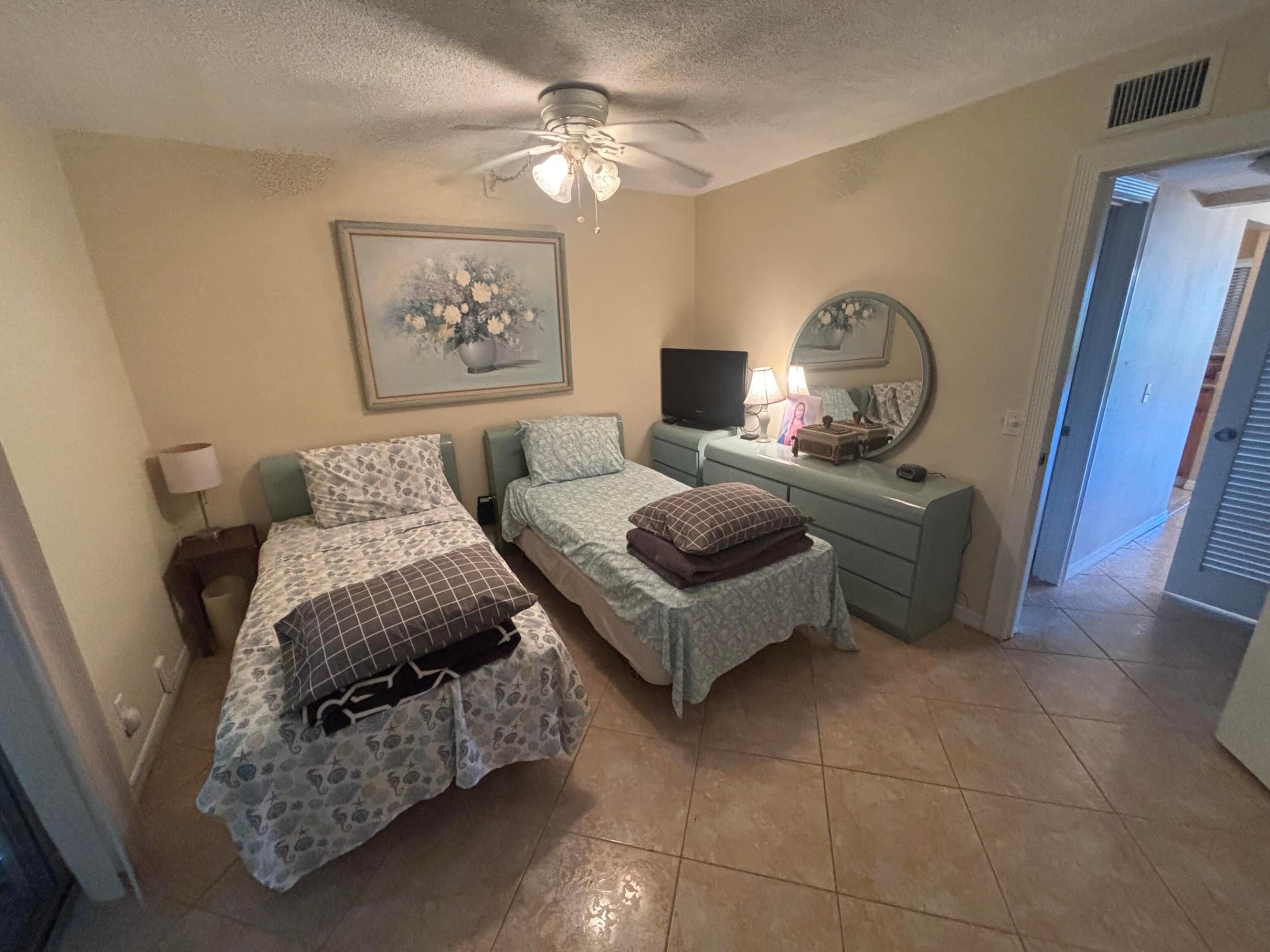 STERLING VILLAGE 170 CONDO - Residential