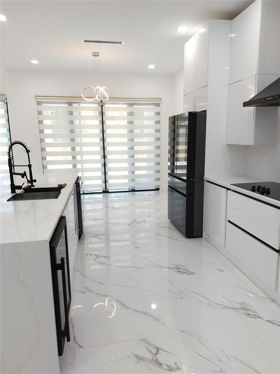 North Hollywood 4-1 B - Residential