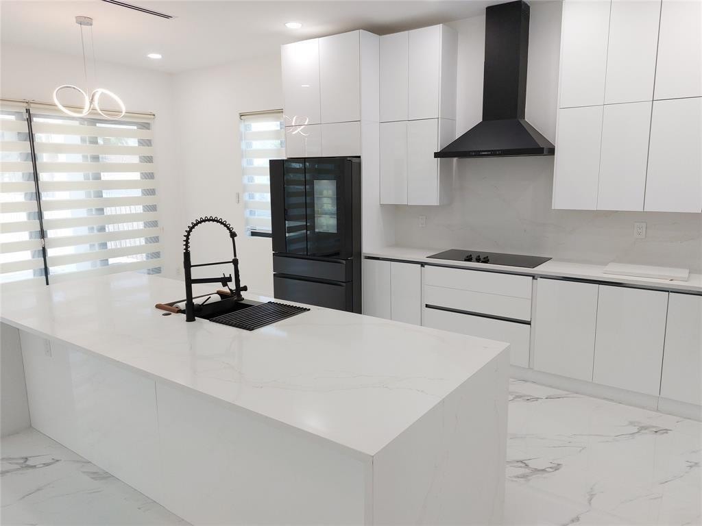 North Hollywood 4-1 B - Residential