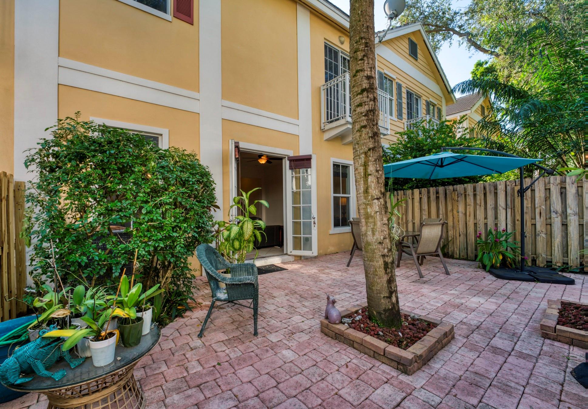 OAK HAMMOCK - Residential