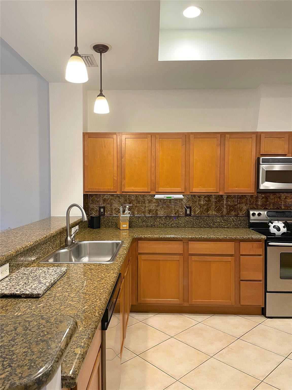 OAK HAMMOCK - Residential