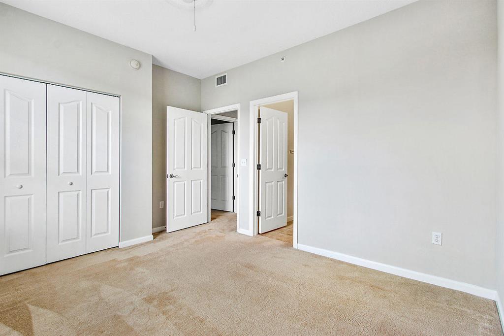 SOMERSET AT ABACOA CONDO - Residential