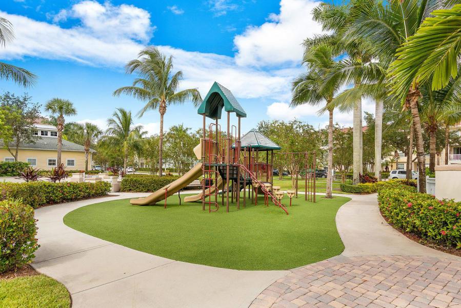 SOMERSET AT ABACOA CONDO - Residential