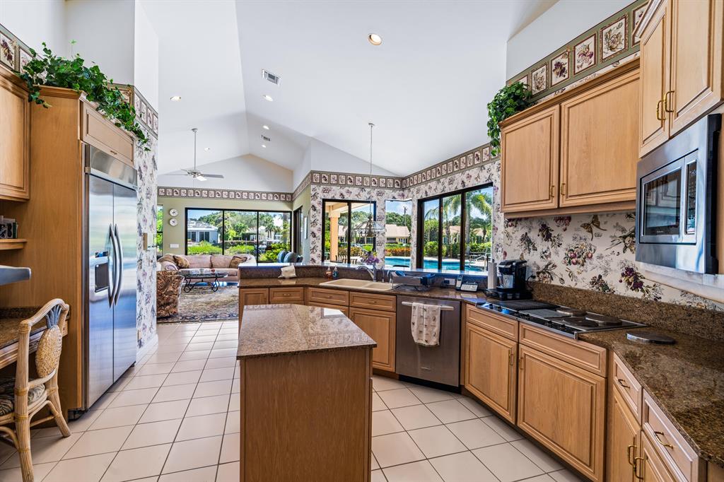 Admirals Cove - Residential