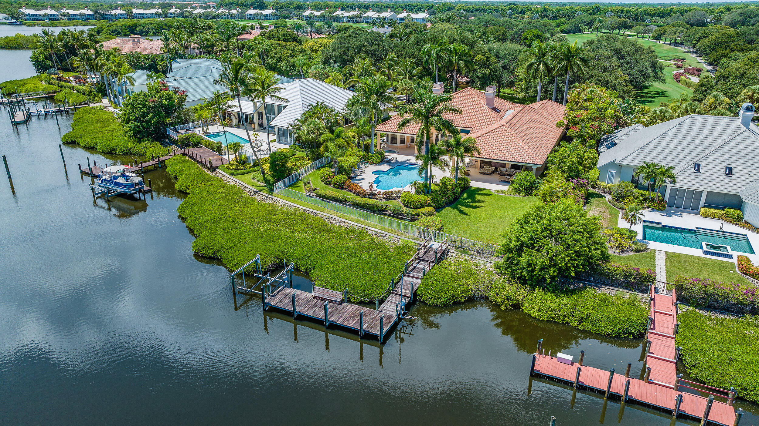 Admirals Cove - Residential
