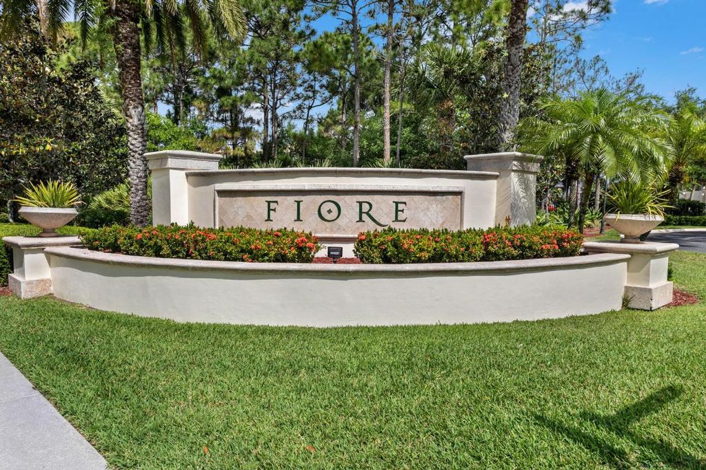 Photo of 10103 Myrtlewood Circle W, Palm Beach Gardens, FL 33418 (MLS # R10980249)