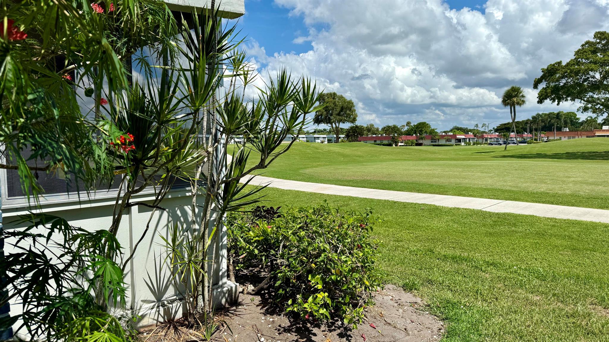 298 Tuscany Lane, Delray Beach, FL, 33446/$94,999 3 298 Tuscany Lane