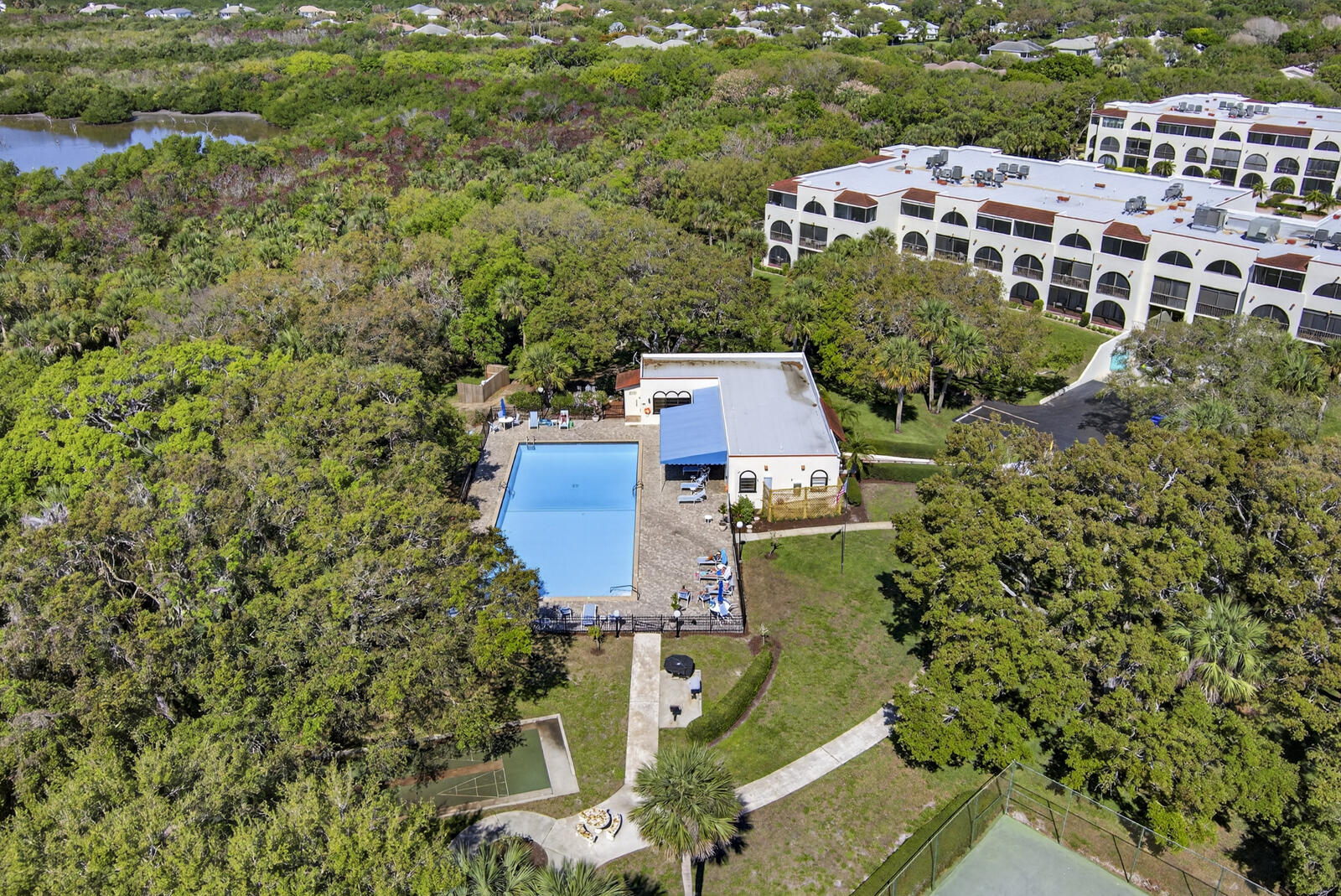 Robles Del Mar - Residential