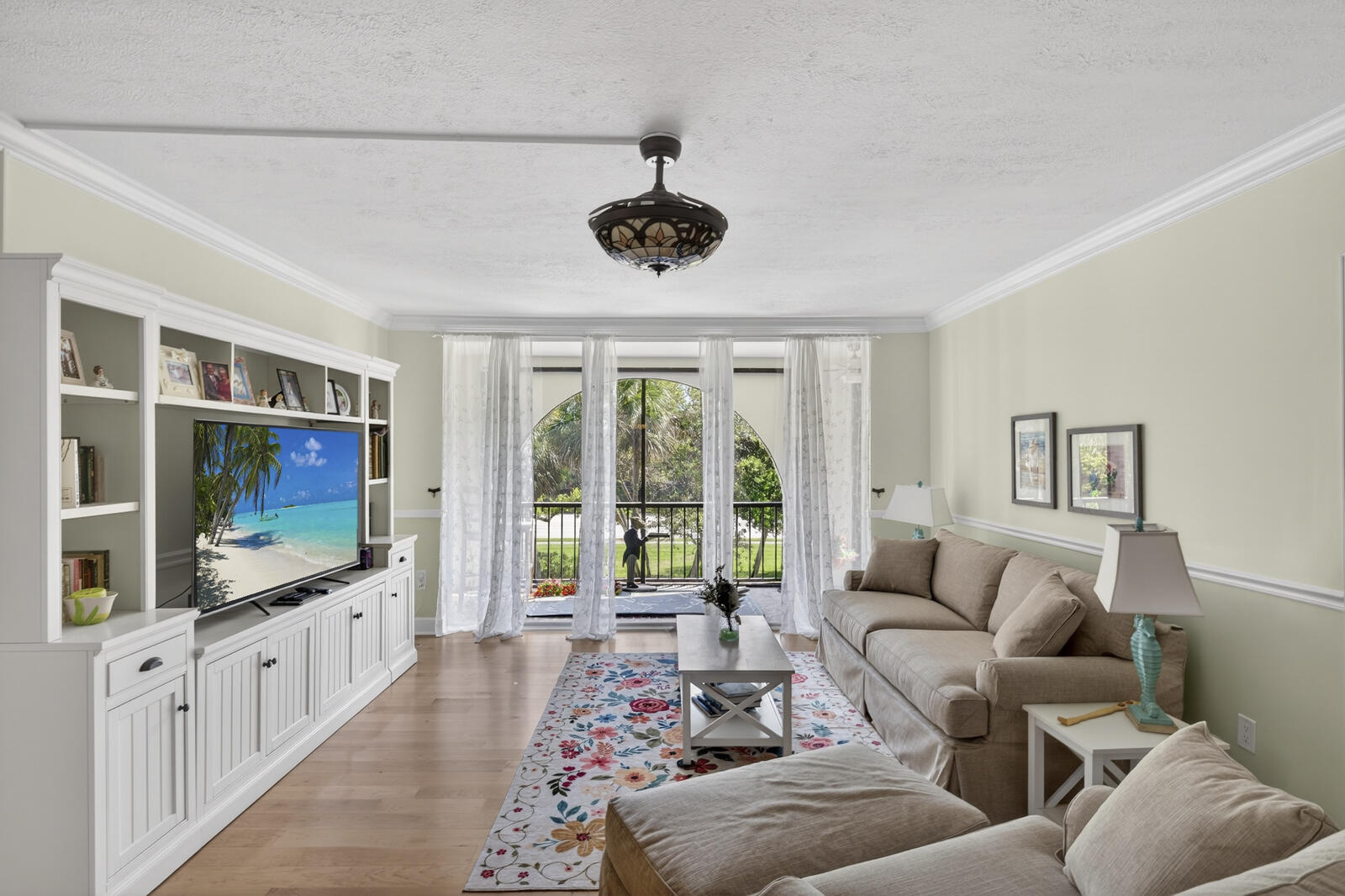 Robles Del Mar - Residential