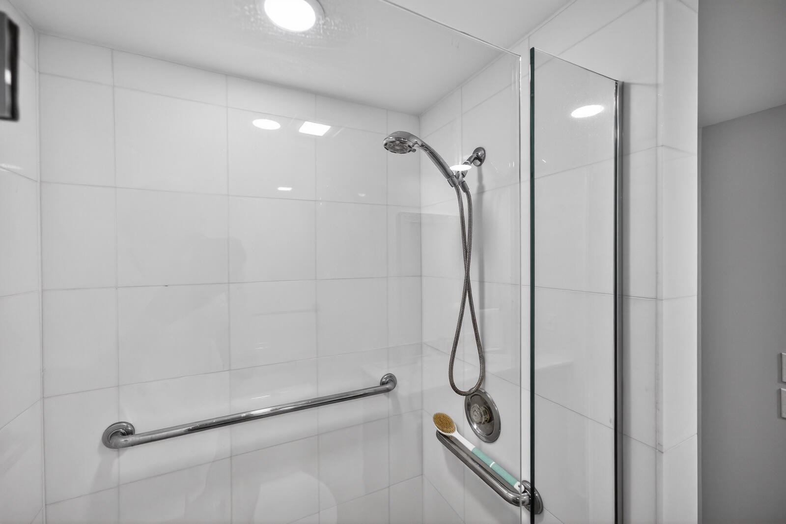 Robles Del Mar - Residential