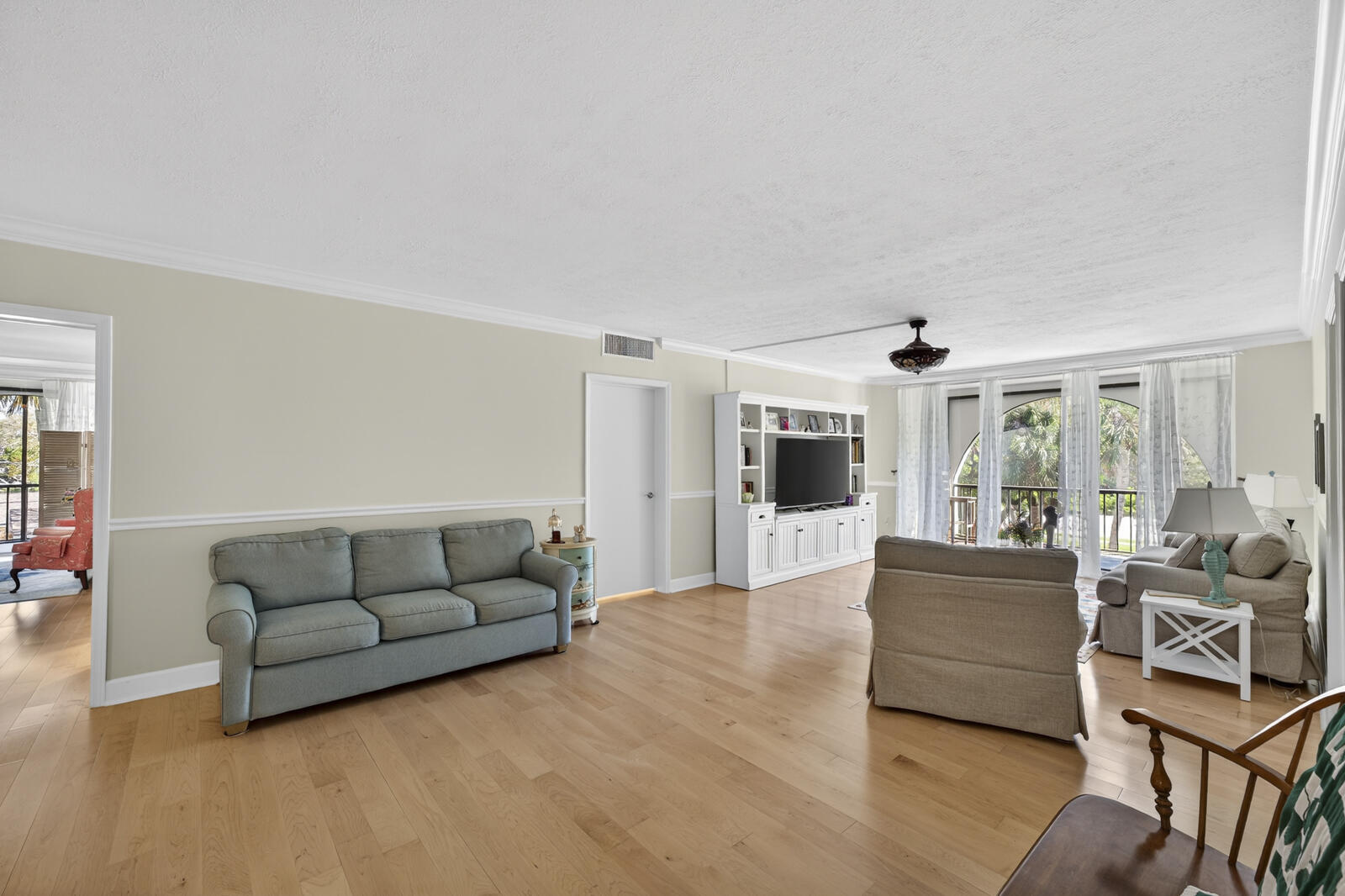 Robles Del Mar - Residential