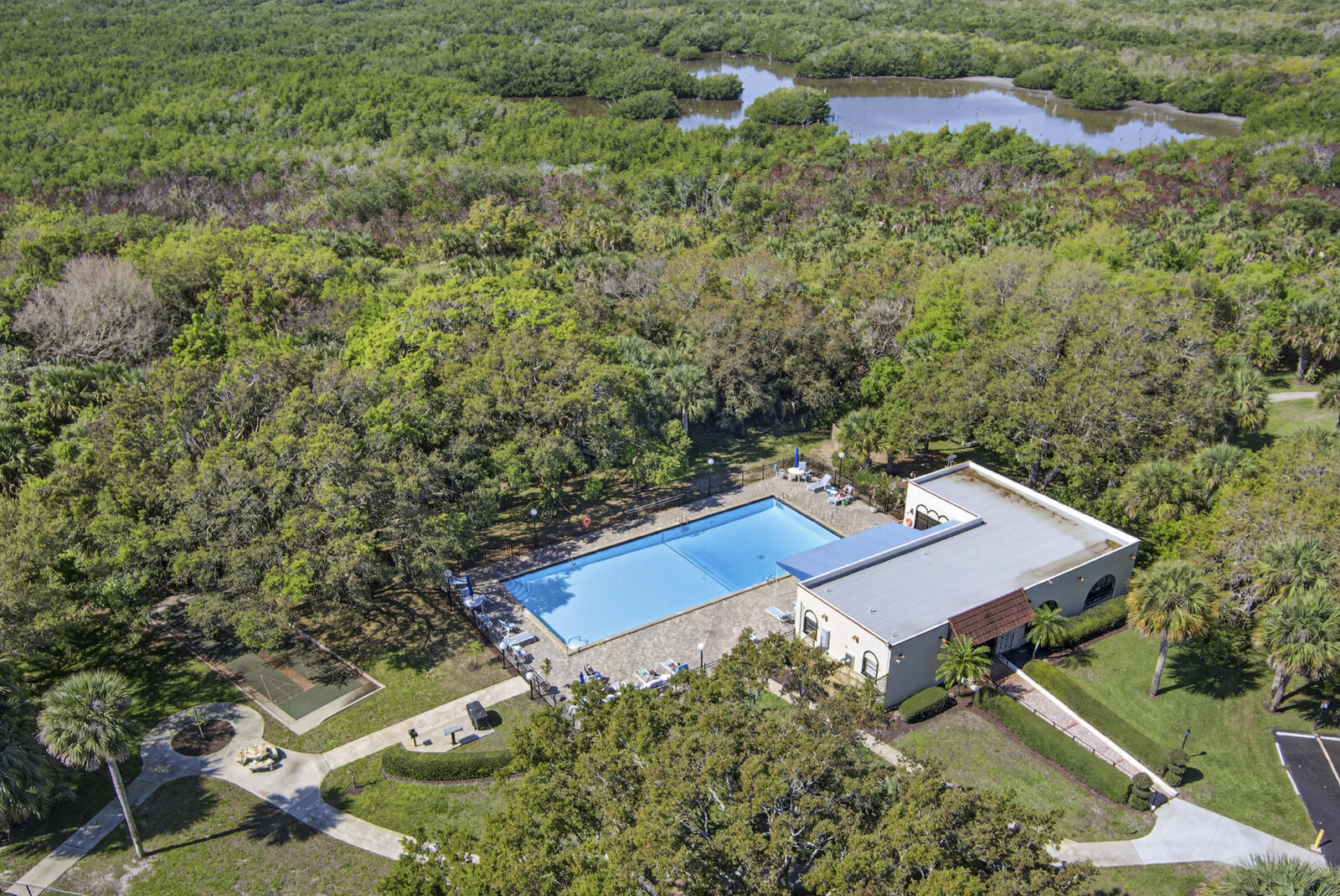 Robles Del Mar - Residential