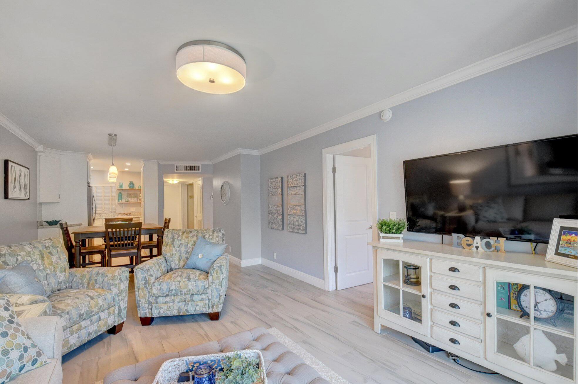 SNUG HARBOR GARDENS CONDO - Residential