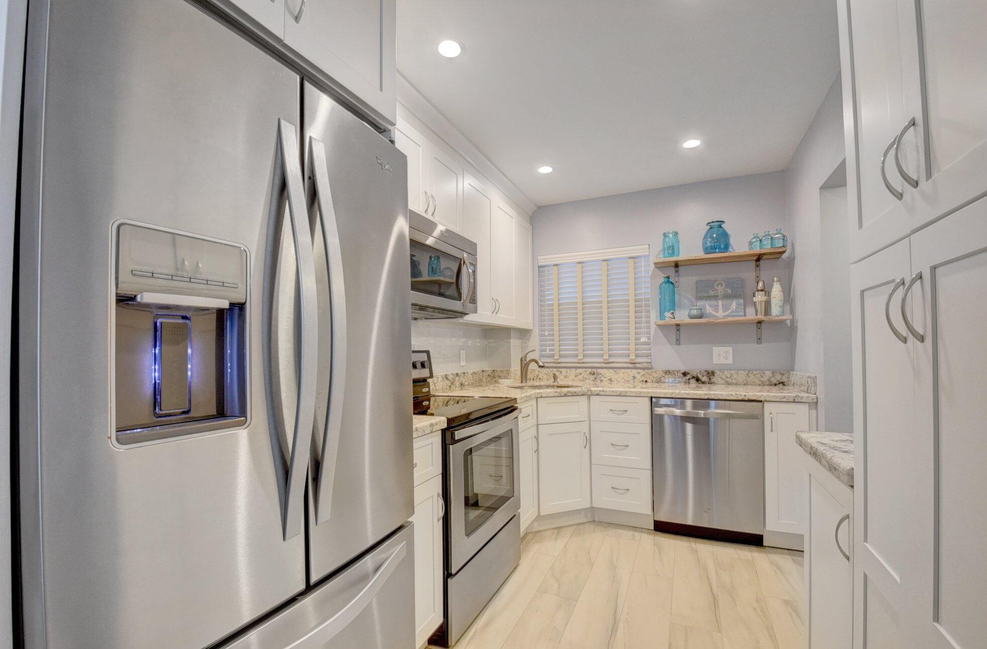 SNUG HARBOR GARDENS CONDO - Residential