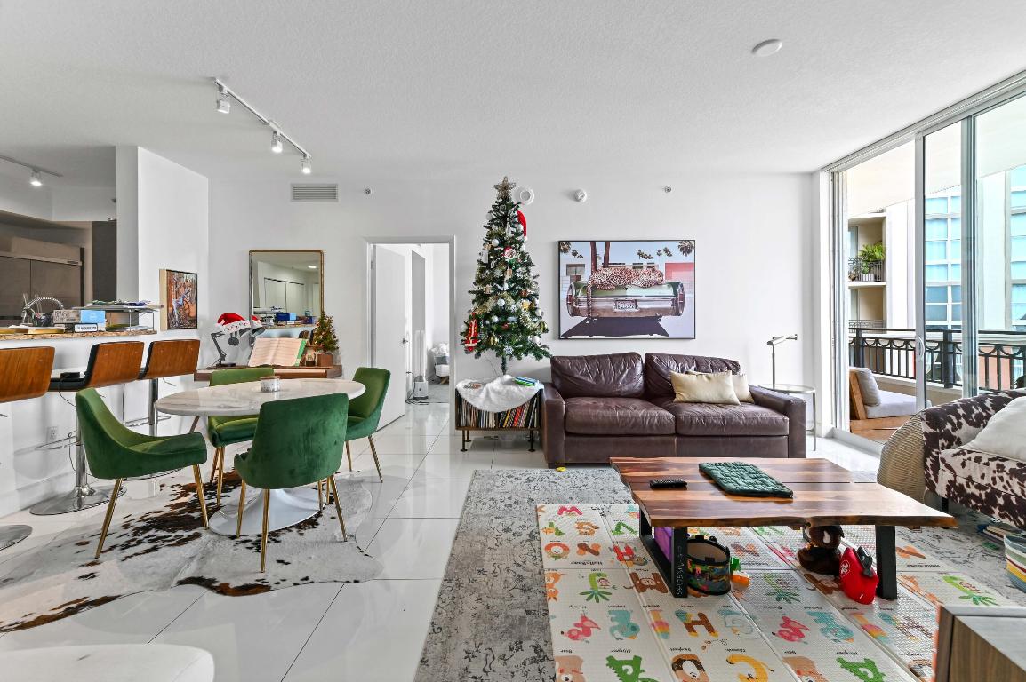 CITYPLACE SOUTH TOWER CONDO - Residential Lease