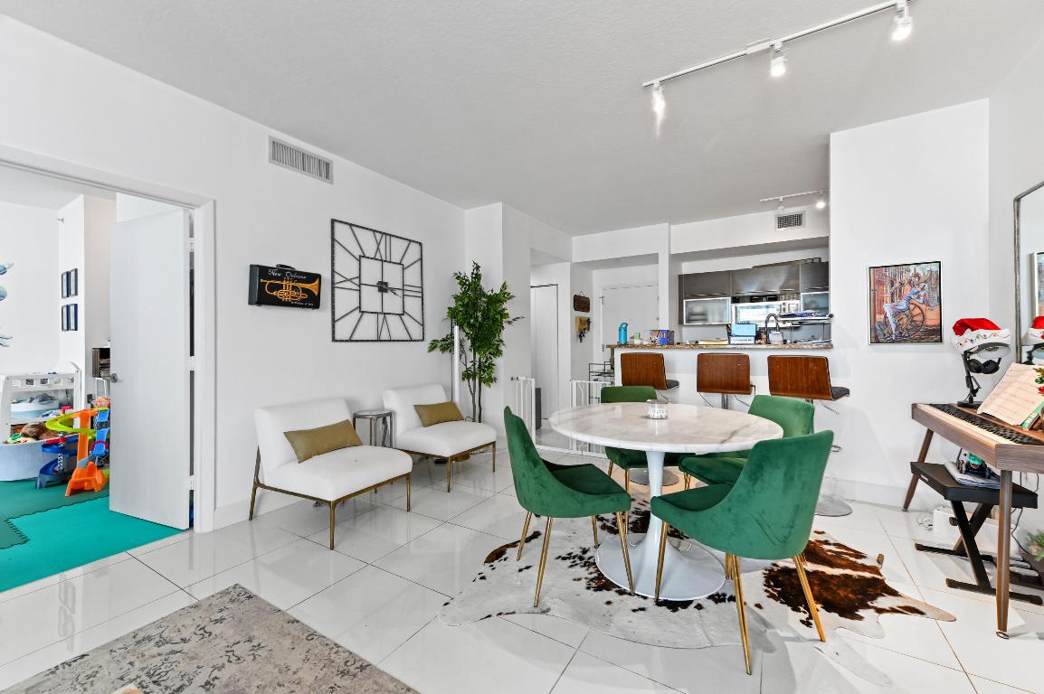 CITYPLACE SOUTH TOWER CONDO - Residential Lease