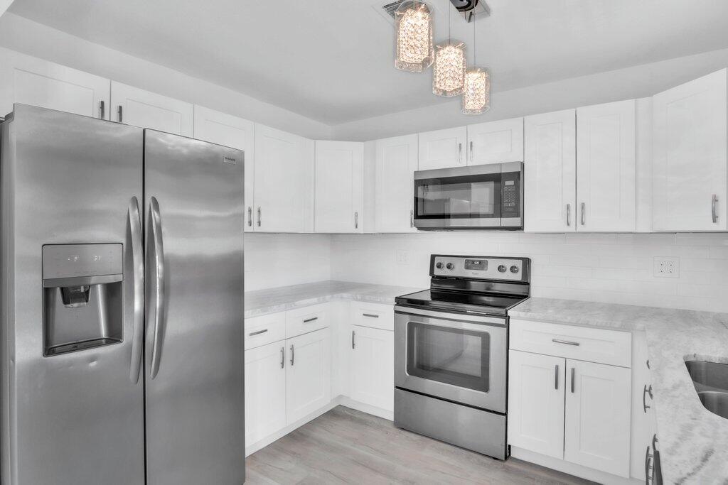 SANDY RIDGE - Residential Lease