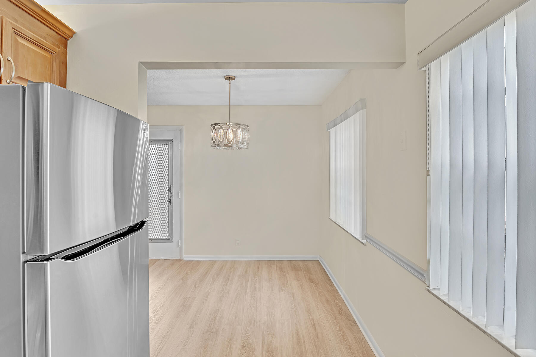 KINGS POINT SAXONY CONDOS - Residential