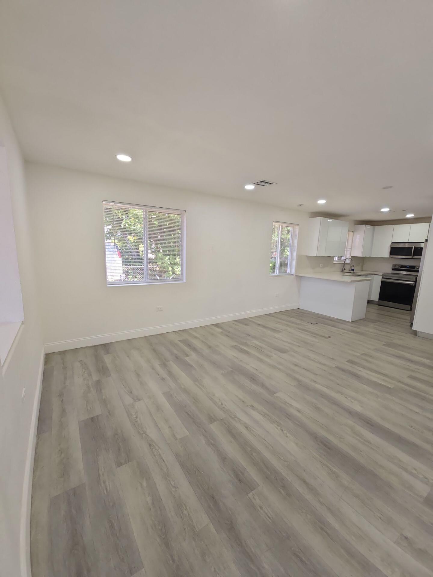 CARVER RANCHES - Residential Lease