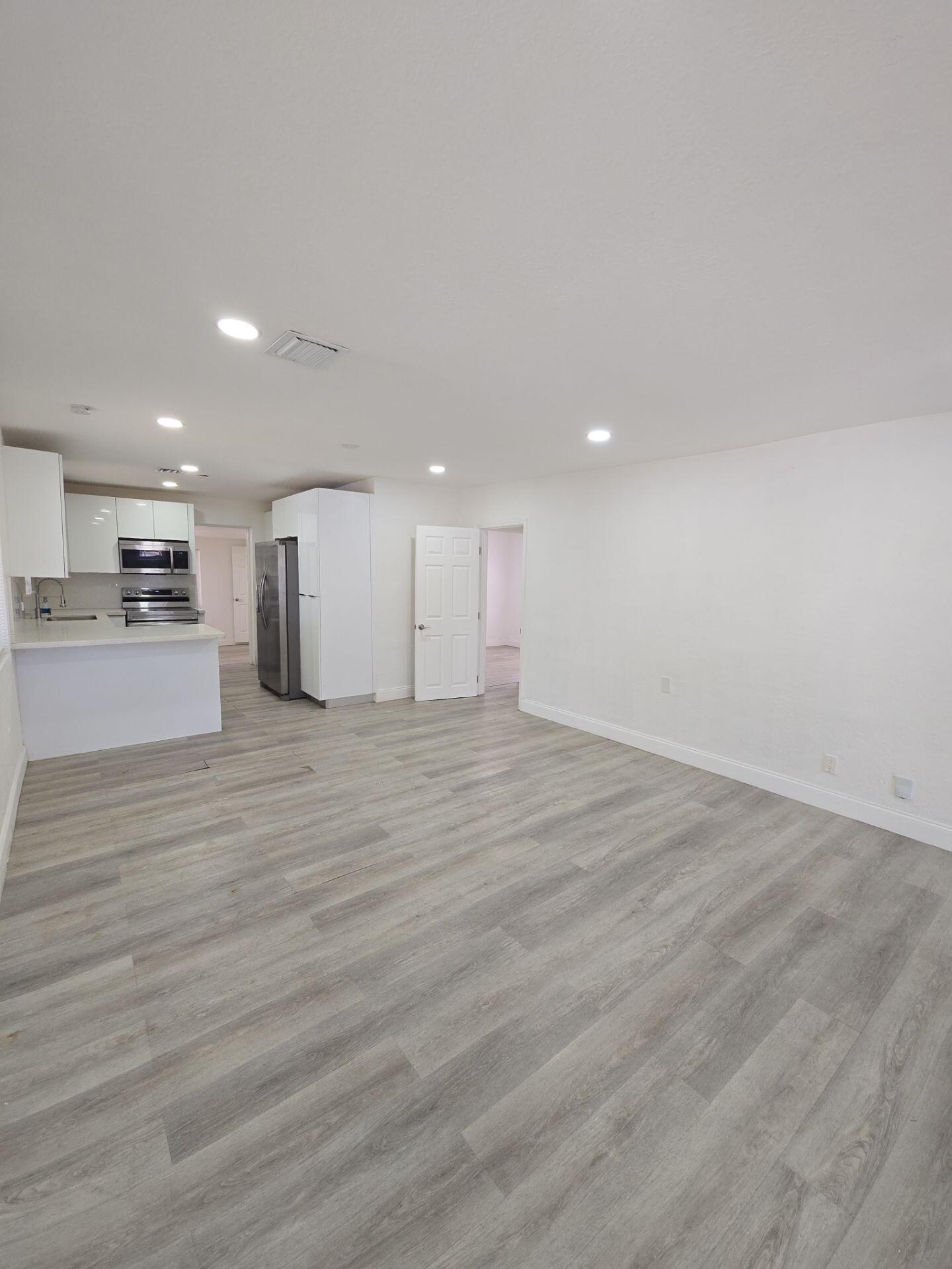 CARVER RANCHES - Residential Lease