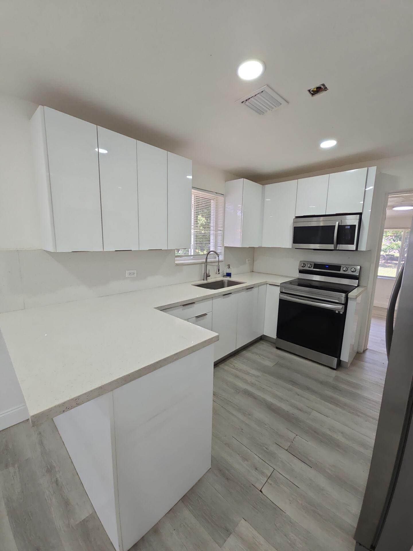 CARVER RANCHES - Residential Lease