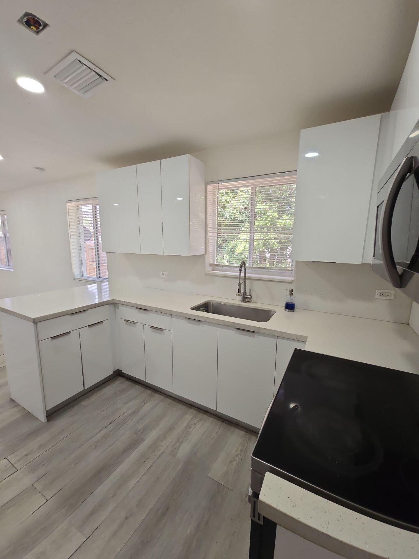 CARVER RANCHES - Residential Lease