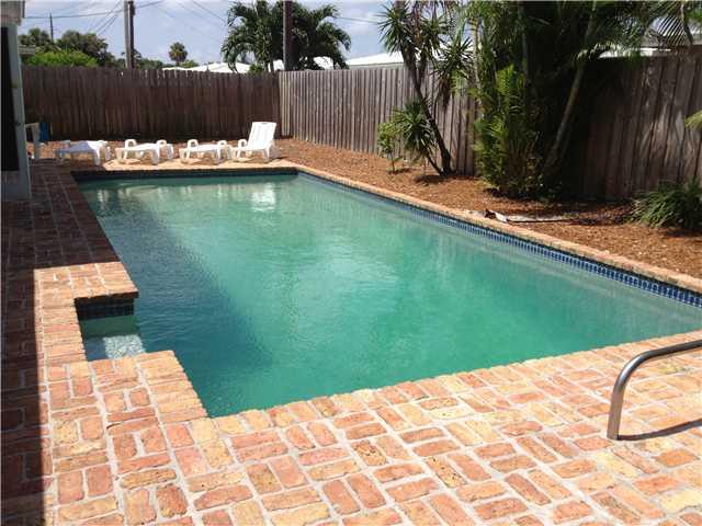 GARDEN ISLES SEC 1 - Residential Lease