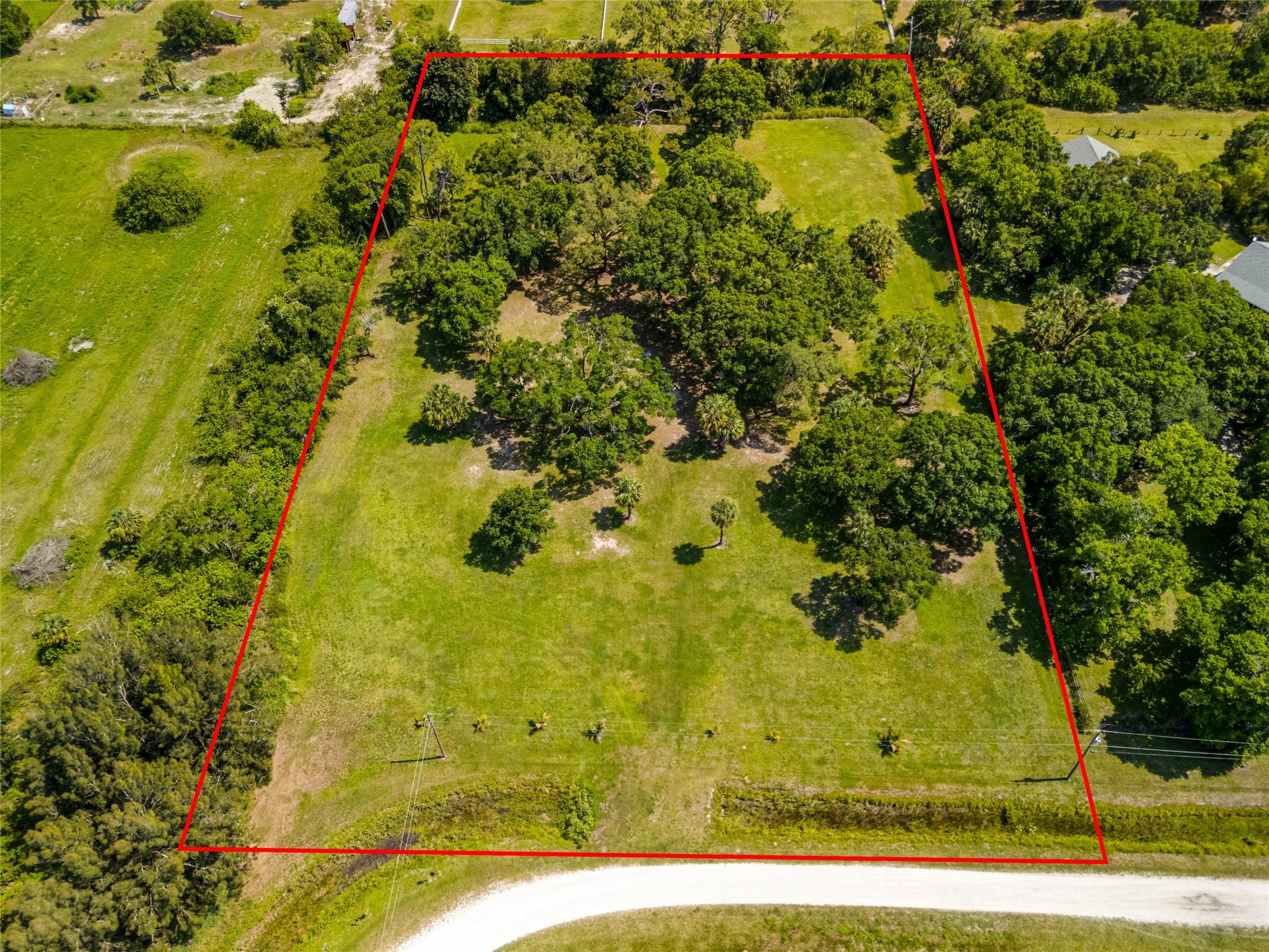 Available 3.92 acre parcel. Build the home of your dreams. Great location south Indian River County close to I-95 Interchange on Oslo Road (under construction). Convenient to shopping, medical, restaurants. Underground electric. Don't miss this opportunity!