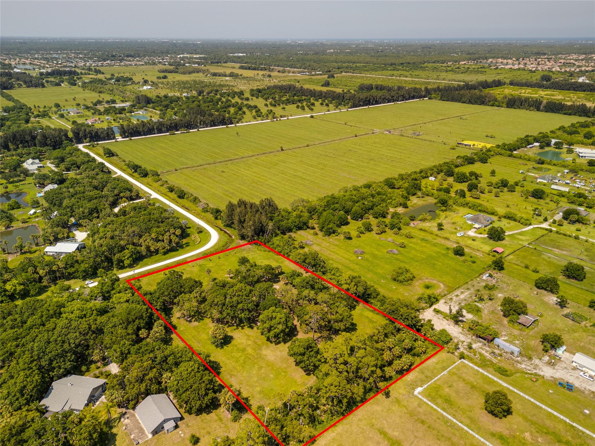 5555 23rd St SW, Vero Beach, FL, 32968/$375,000 3 5555 23rd St SW