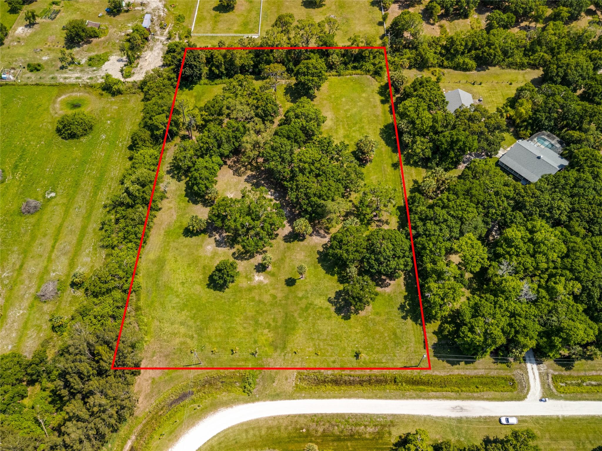5555 23rd St SW, Vero Beach, FL, 32968/$375,000 2 5555 23rd St SW
