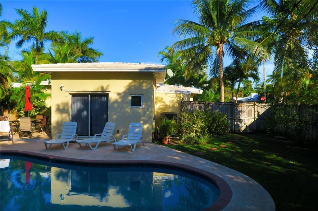 Poinsettia Heights 24-46 - Residential Lease