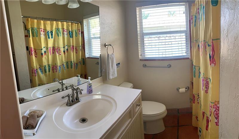 Poinsettia Heights 24-46 - Residential Lease