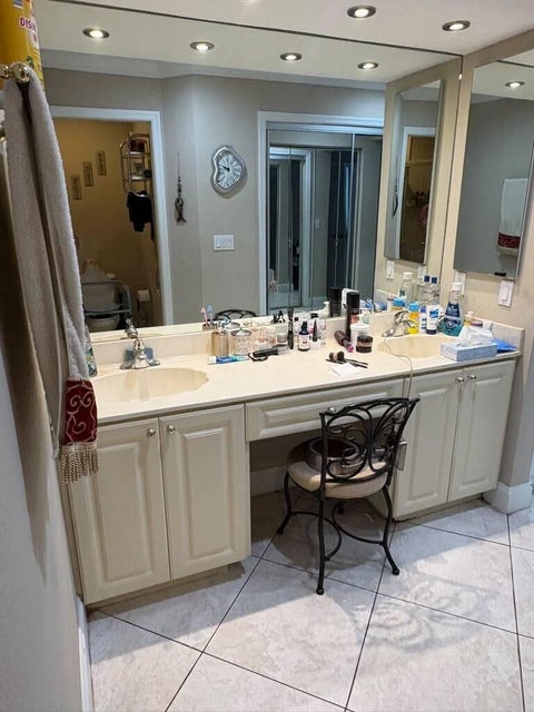 Tiny photo for 10941 LADERA Lane #B, Boca Raton, FL 33498 (MLS # B26090065)