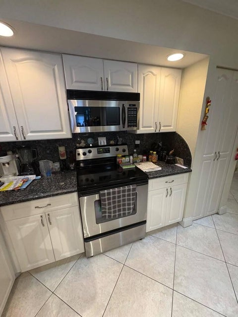 Tiny photo for 10941 LADERA Lane #B, Boca Raton, FL 33498 (MLS # B26090065)