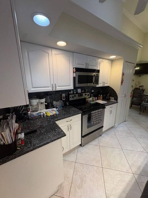 Tiny photo for 10941 LADERA Lane #B, Boca Raton, FL 33498 (MLS # B26090065)