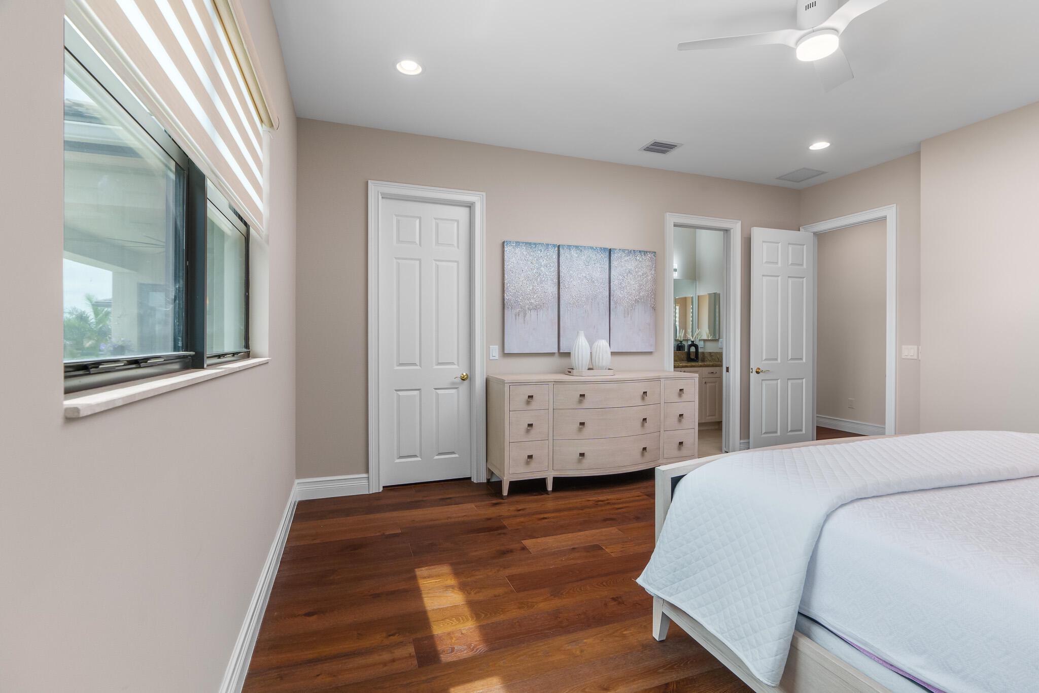 BOCA BRIDGES - Residential