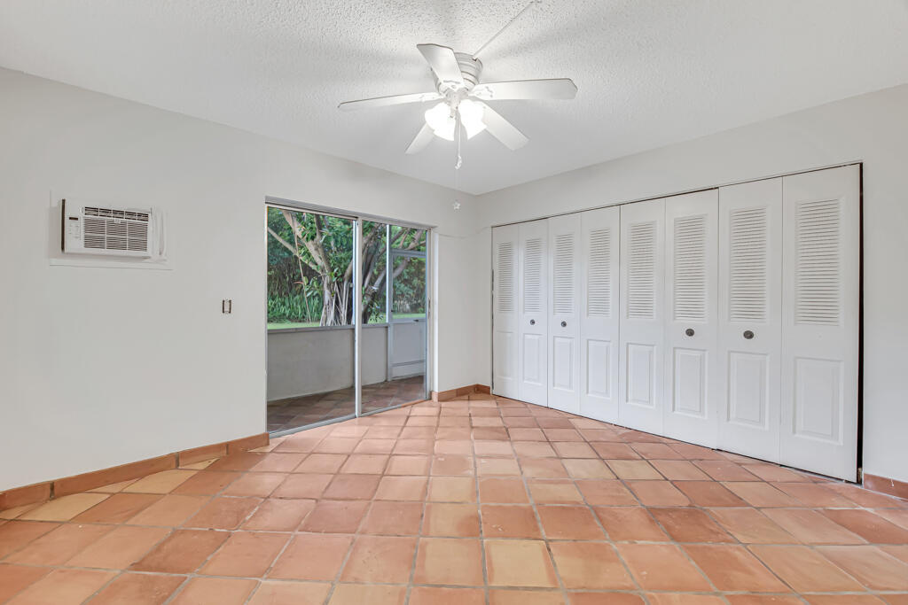 SUSSEX CONDO - Residential