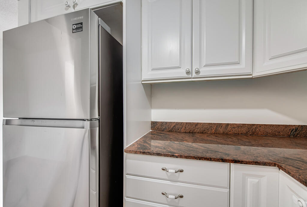 SUSSEX CONDO - Residential