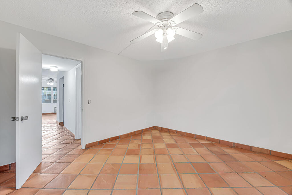 SUSSEX CONDO - Residential