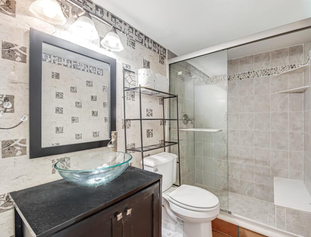 SUSSEX CONDO - Residential