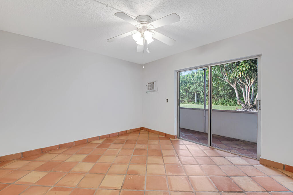 SUSSEX CONDO - Residential